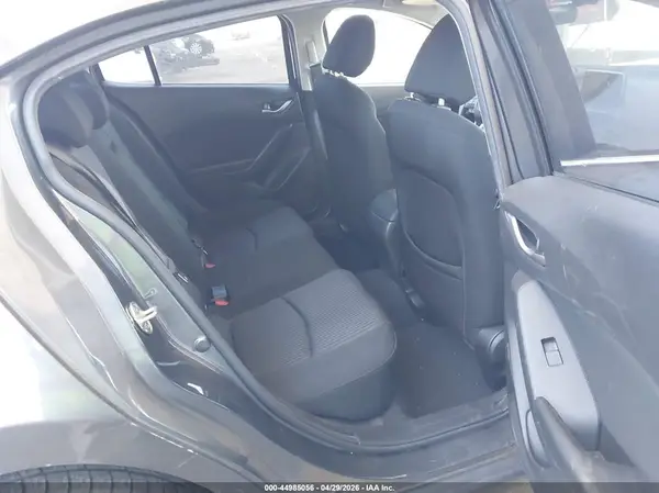 JM1BM1V76G1300915 2016 MAZDA 3 - Image 8