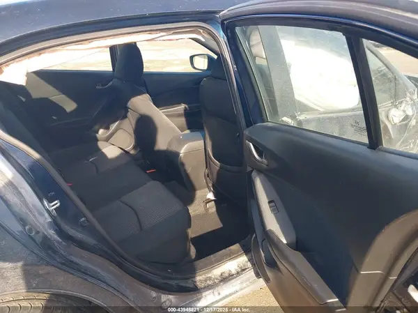 JM1BM1V78G1315335 2016 MAZDA 3 - Image 8