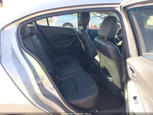 JM1BM1W31G1320663 2016 MAZDA 3 - Image 8
