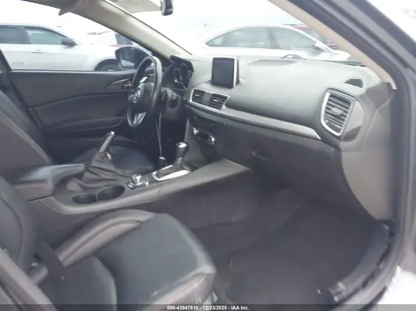 JM1BM1W36G1339208 2016 MAZDA 3 - Image 8
