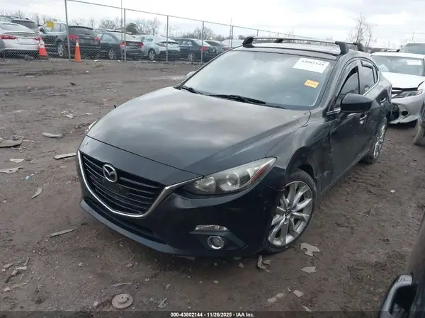 JM1BM1W3XG1289042 2016 MAZDA 3 - Image 2