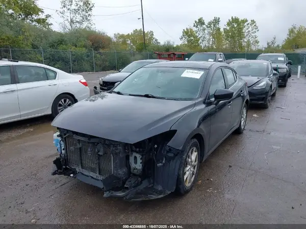 JM1BM1W72G1333876 2016 MAZDA 3 - Image 2