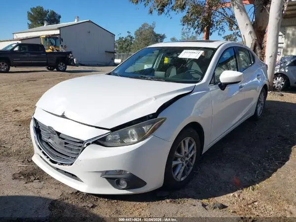 JM1BM1W75G1317879 2016 MAZDA 3 - Image 2