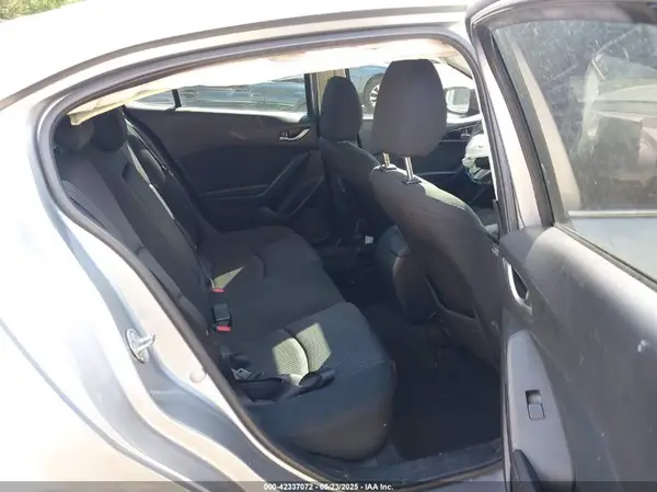 JM1BM1W7XG1290243 2016 MAZDA 3 - Image 8