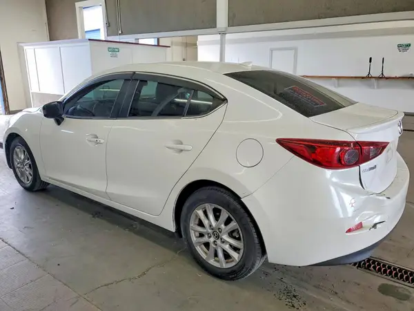 JM1BM1X70G1335172 2016 MAZDA 3 - Image 2
