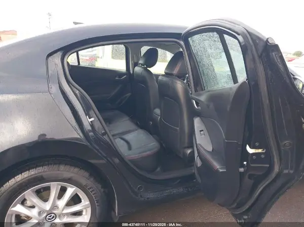 JM1BM1X77G1346864 2016 MAZDA 3 - Image 8