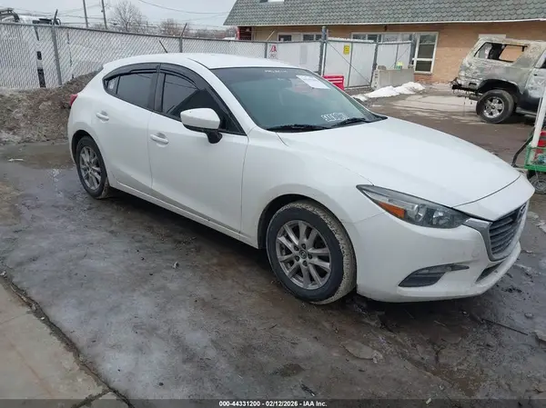 JM1BN1K70H1122213 2017 MAZDA 3 - Image 1
