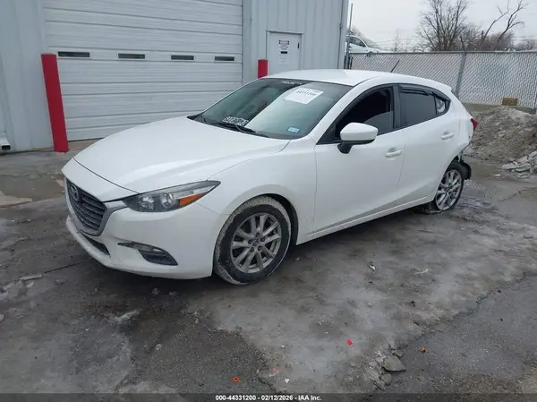 JM1BN1K70H1122213 2017 MAZDA 3 - Image 2