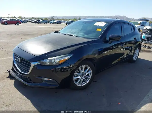 JM1BN1K71H1127002 2017 MAZDA 3 - Image 2