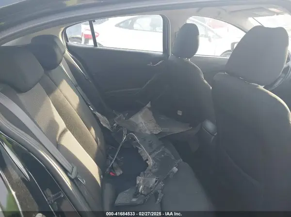 JM1BN1K72H1100245 2017 MAZDA 3 - Image 8