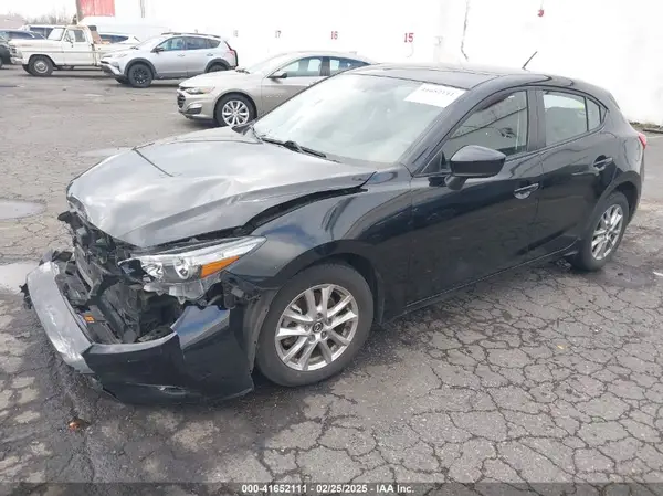 JM1BN1K75H1103026 2017 MAZDA 3 - Image 2