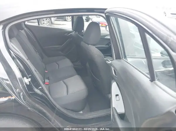 JM1BN1K75H1103026 2017 MAZDA 3 - Image 8
