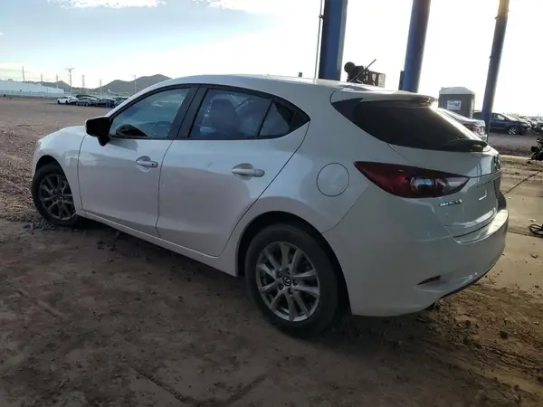 JM1BN1K75H1122126 2017 MAZDA 3 - Image 2