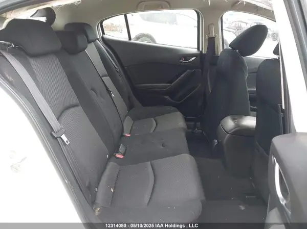 JM1BN1K75J1161319 2018 MAZDA 3 - Image 8