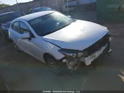 JM1BN1K78H1121505 2017 MAZDA 3