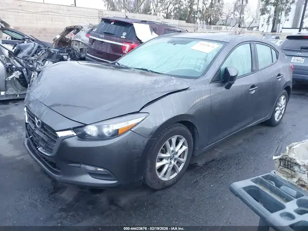 JM1BN1K79H1126809 2017 MAZDA 3 - Image 2