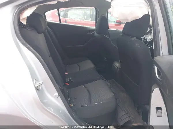 JM1BN1K79J1162862 2018 MAZDA 3 - Image 8