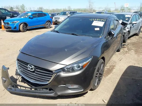 JM1BN1L30H1132803 2017 MAZDA 3 - Image 2