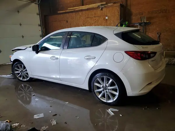JM1BN1L31H1146046 2017 MAZDA 3 - Image 2