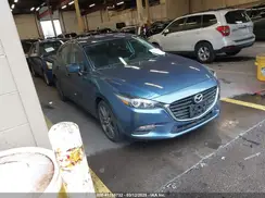 JM1BN1L31J1159272 2018 MAZDA 3
