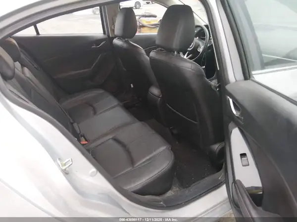JM1BN1L32H1113122 2017 MAZDA 3 - Image 8