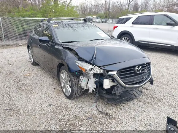 JM1BN1L32H1130969 2017 MAZDA 3 - Image 1
