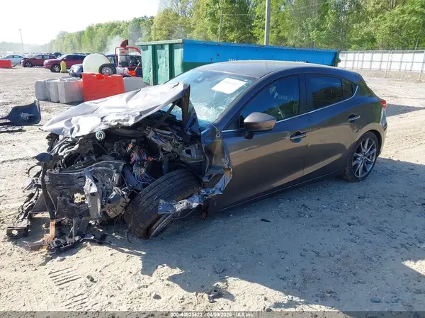 JM1BN1L32J1156025 2018 MAZDA 3 - Image 2