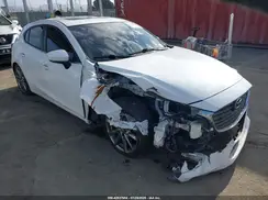 JM1BN1L33J1158110 2018 MAZDA 3