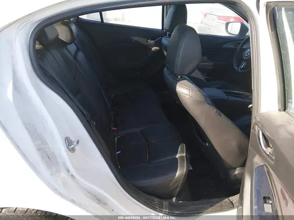 JM1BN1L34H1142394 2017 MAZDA 3 - Image 8