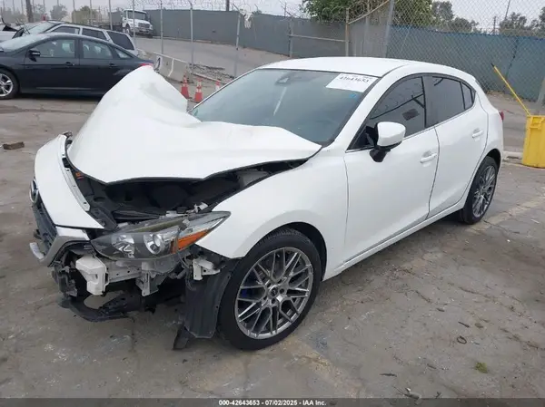 JM1BN1L34J1160688 2018 MAZDA 3 - Image 2