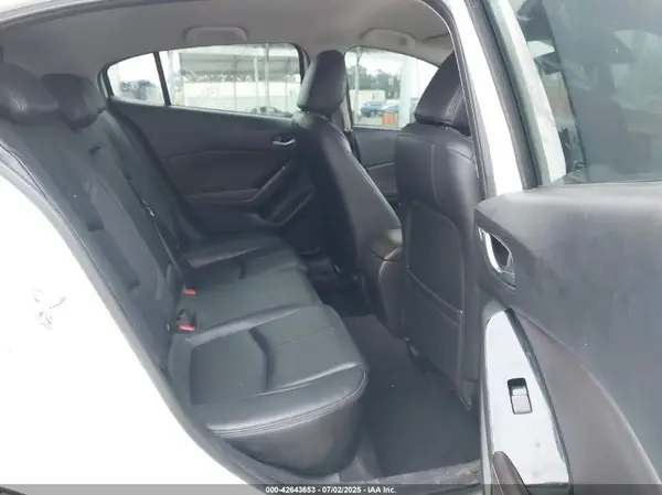 JM1BN1L34J1160688 2018 MAZDA 3 - Image 8