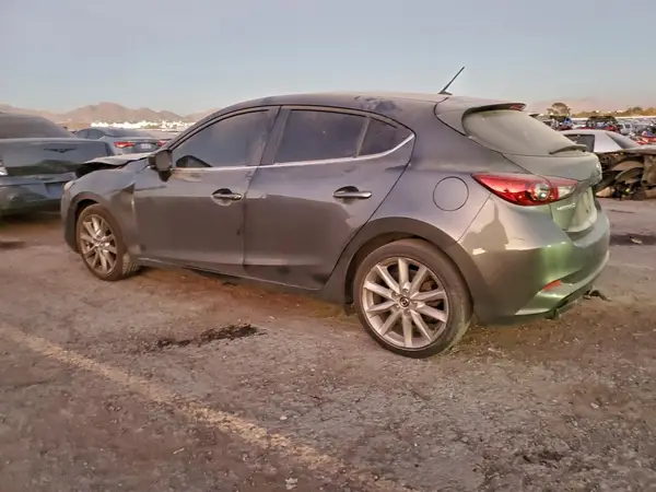 JM1BN1L39H1111190 2017 MAZDA 3 - Image 2