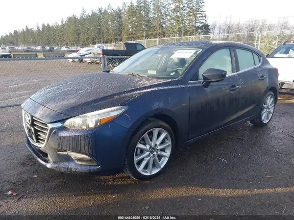 JM1BN1L3XH1132324 2017 MAZDA 3 - Image 2