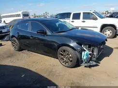 JM1BN1L3XJ1160601 2018 MAZDA 3