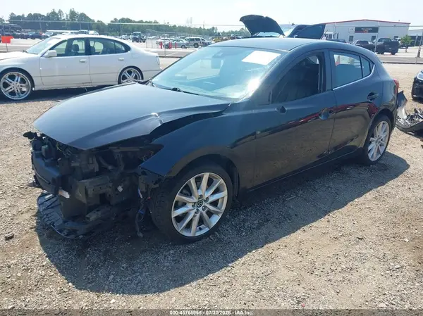JM1BN1L71H1101658 2017 MAZDA 3 - Image 2
