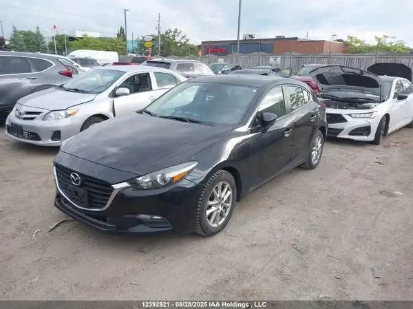 JM1BN1L71J1155886 2018 MAZDA 3 - Image 2