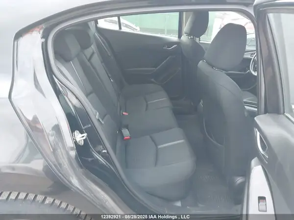 JM1BN1L71J1155886 2018 MAZDA 3 - Image 8