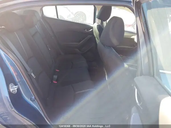 JM1BN1L71J1181825 2018 MAZDA 3 - Image 8
