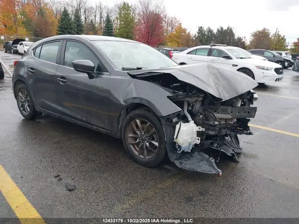 JM1BN1L71J1183123 2018 MAZDA 3 - Image 1