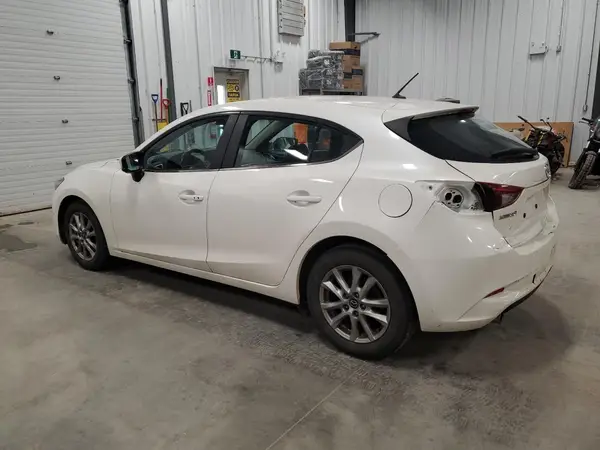 JM1BN1L71J1184059 2018 MAZDA 3 - Image 2