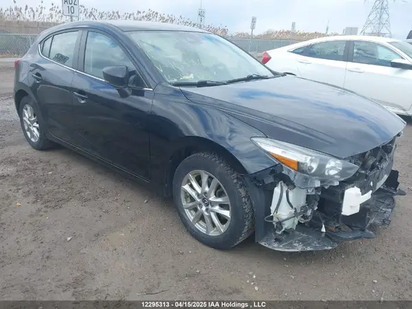 JM1BN1L72J1155461 2018 MAZDA 3 - Image 1