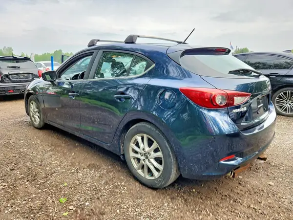 JM1BN1L74J1169801 2018 MAZDA 3 - Image 2