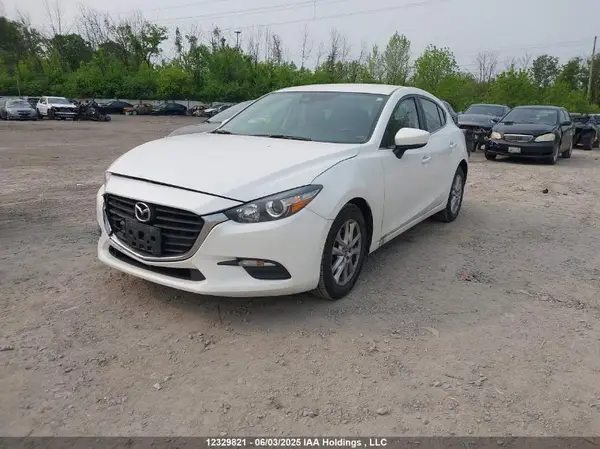 JM1BN1L75J1183870 2018 MAZDA 3 - Image 2