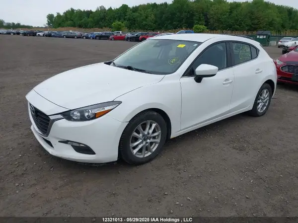 JM1BN1L75J1188924 2018 MAZDA 3 - Image 2