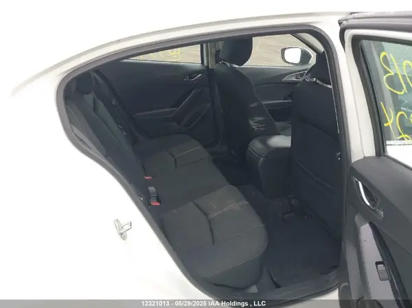 JM1BN1L75J1188924 2018 MAZDA 3 - Image 8
