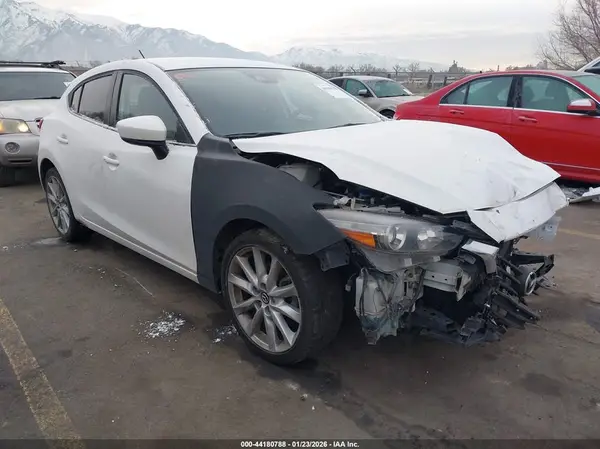 JM1BN1L76H1101901 2017 MAZDA 3 - Image 1