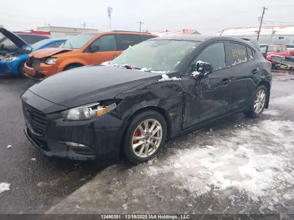 JM1BN1L76H1153853 2017 MAZDA 3 - Image 2