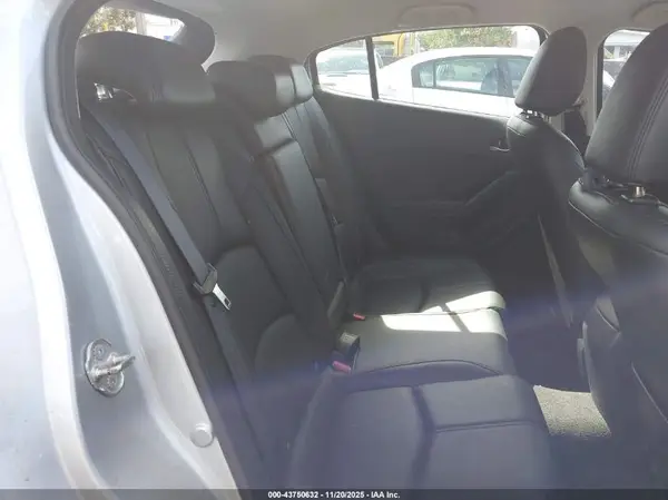 JM1BN1L77H1102975 2017 MAZDA 3 - Image 8