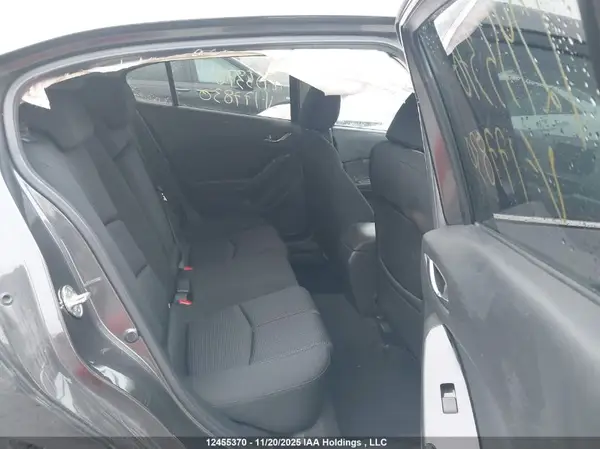 JM1BN1L77J1177830 2018 MAZDA 3 - Image 8