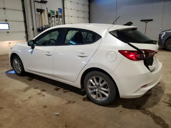 JM1BN1L77J1189590 2018 MAZDA 3 - Image 2